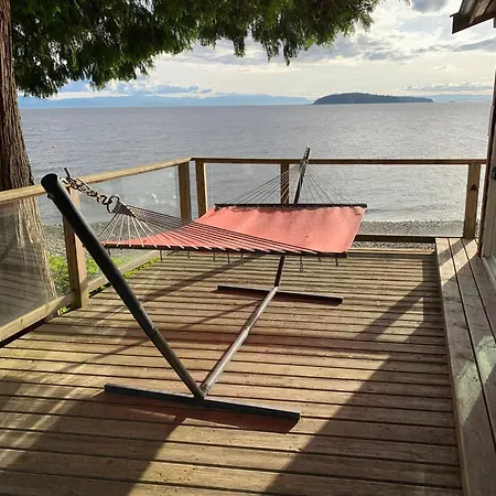 The Beach Hideaway - Eagles Suite Sechelt Exterior photo